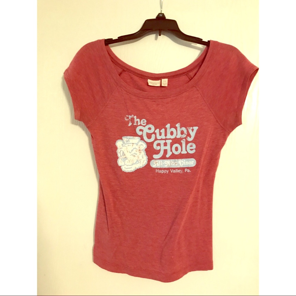 American Eagle. Gently used. Comfy.